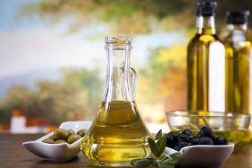 zeytinyağı ile saç bakımı tarifleri saç uzatmak zeytinyağı kürü