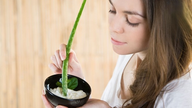 Aloe Vera Jeli ile Cilt Bakımı