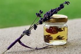 Daha  Genç  Görünmenizi  Sağlayacak  Yağlar