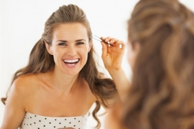 Doğal Kaş Makyajı