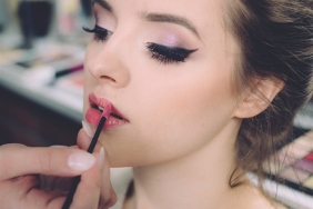 Makyaj Teknikleri ile Gençleşin