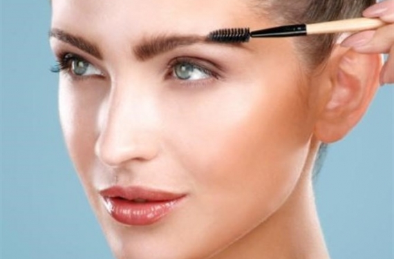 Yeni Trend Kaş Makyajı Nasıl Yapılır?