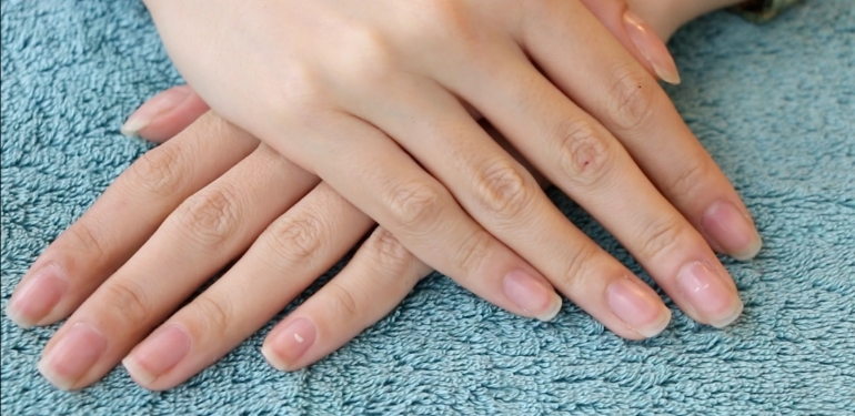 SAĞLIKLI TIRNAKLAR İÇİN 10 BESİN