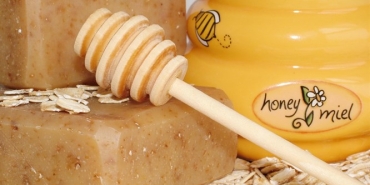 Ev Yapımı Ballı Sabun ile Cildinizi Besleyin