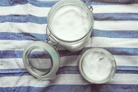 Ev Yapımı Hindistan Cevizli Şampuan ile Yumuşacık Saçlar