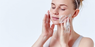 Yüz Temizlemenin Püf Noktaları