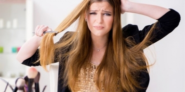 Saç Dökülmesi Bir Hastalık Belirtisi Olabilir