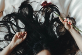 Sağlıklı ve Parlak Saçlara Sahip Olmanın Yolları