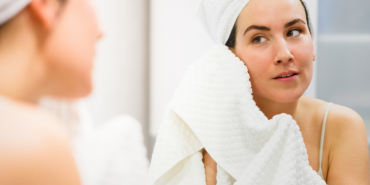 Yüzünüzü kurulamak için neden havlu kullanmamalısınız?