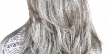 7-long-layered-silver-blonde-hairstyle